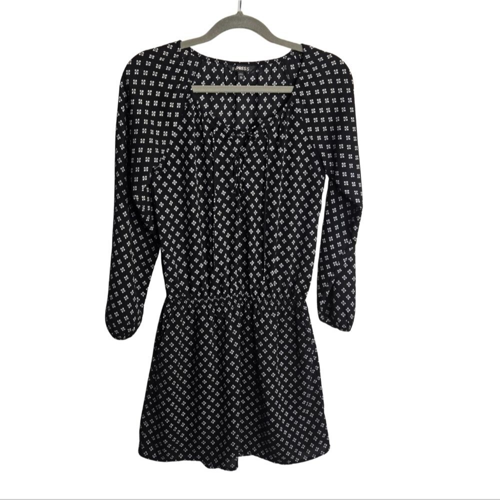 Express Ditsy Floral Lace Up V Neck Drop Waist Dress Pockets XS Long Sleeve